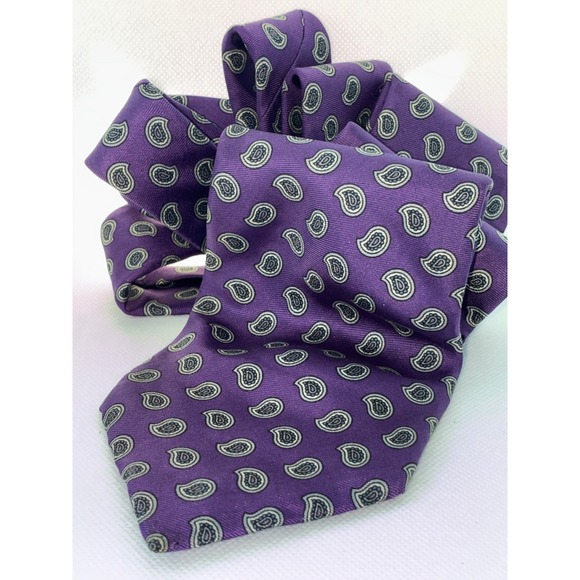 Stafford Mens Purple Paisley Silk Necktie Classic Formal Business Tie - Picture 2 of 8